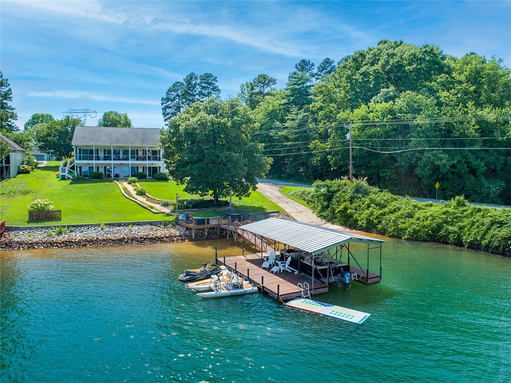 103 Walker Point