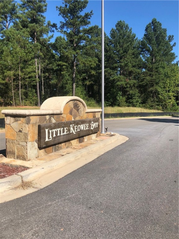 000 Little Keowee Boulevard lot 33