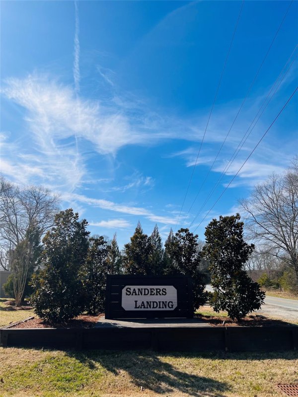 6265 Sanders Landing Lane