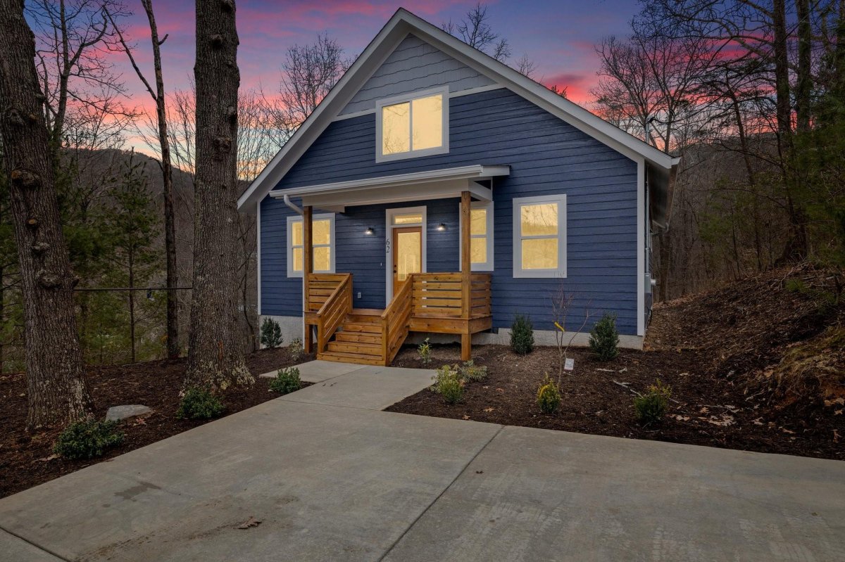 62 Three Oaks Drive