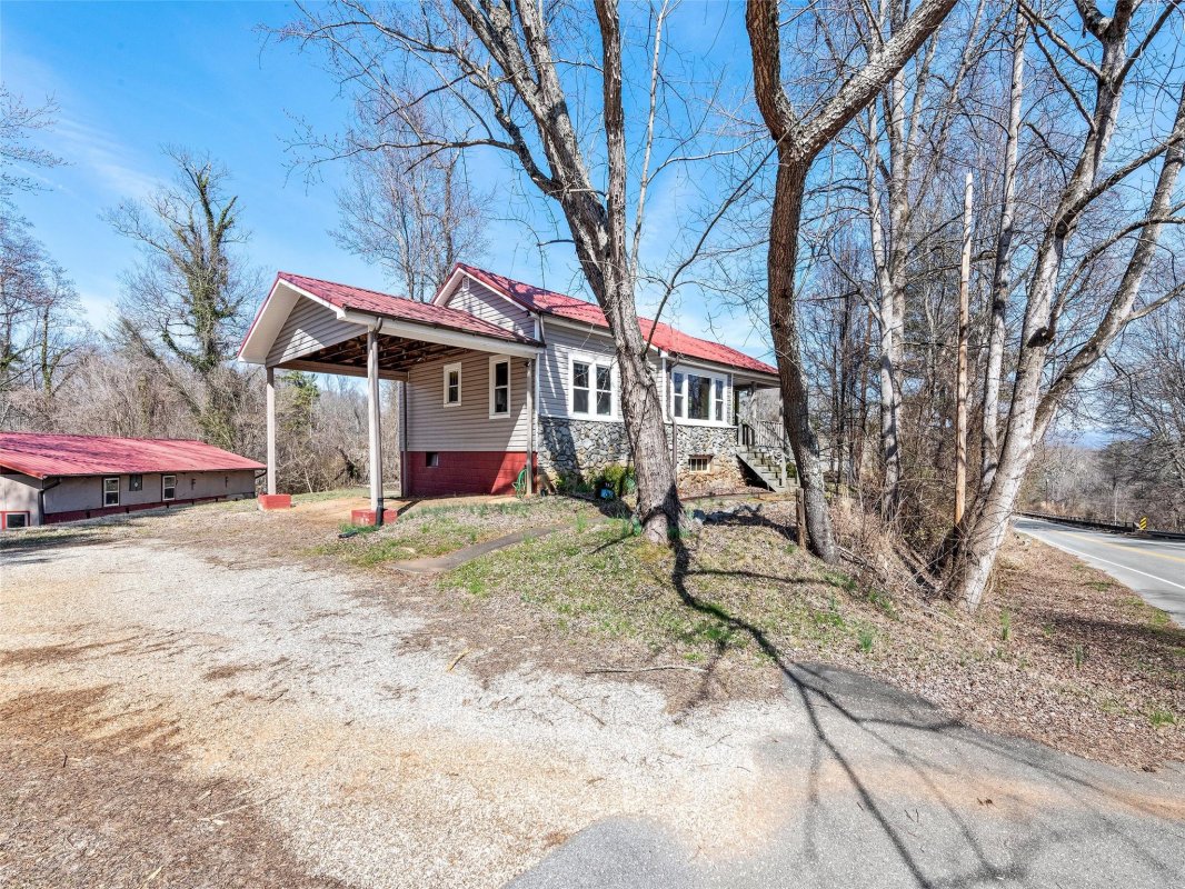 753 Sand Hill Road