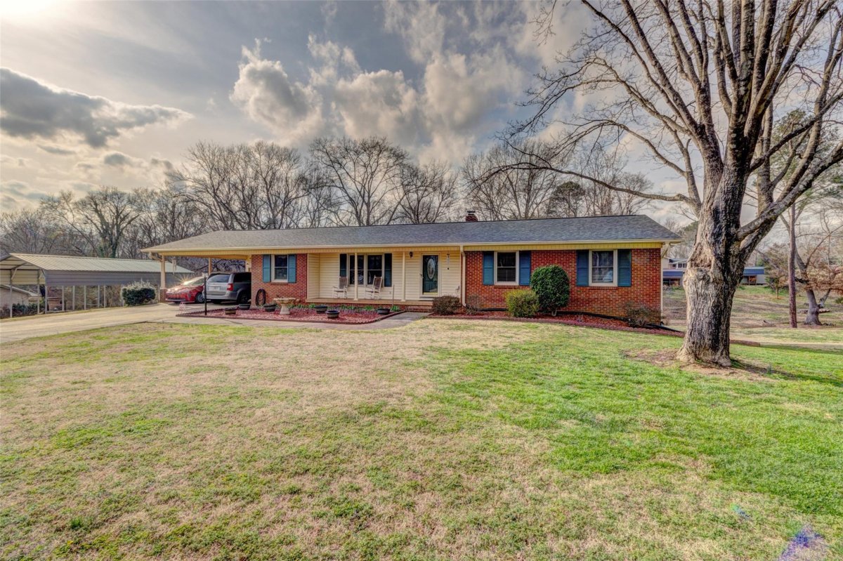 1002 Brookhaven Drive