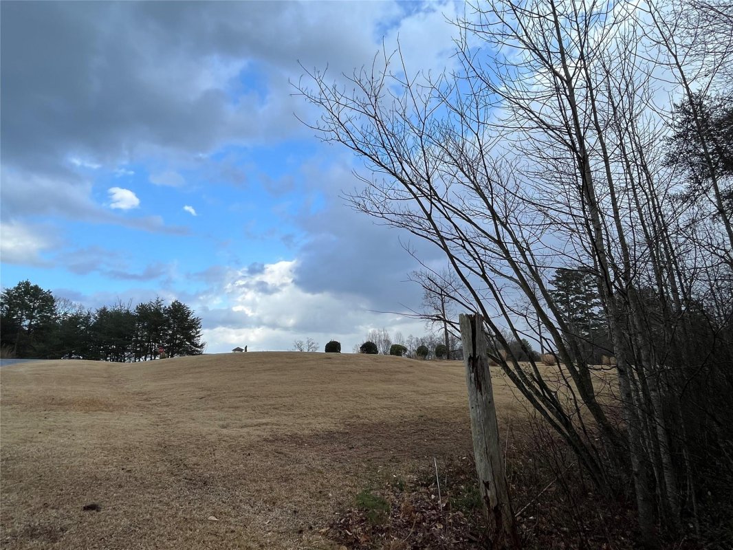115 Arapaho Court