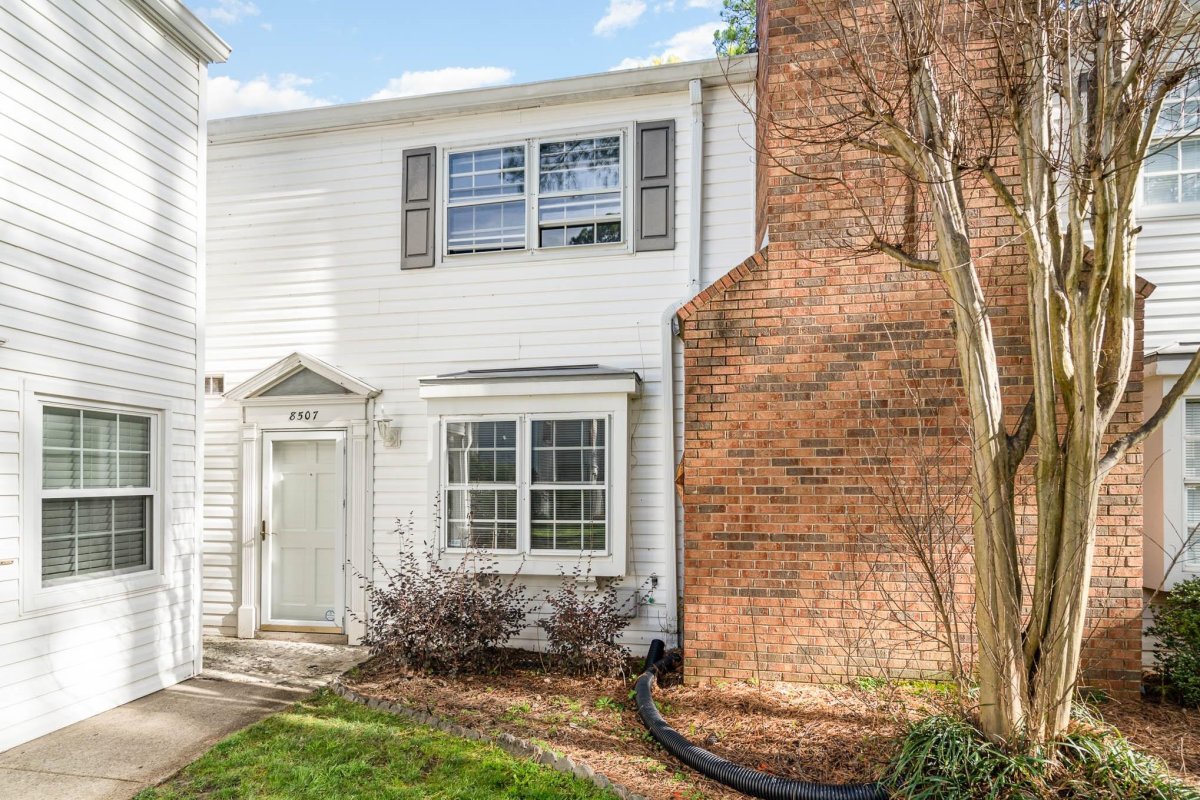 8507 Castle Pine Court