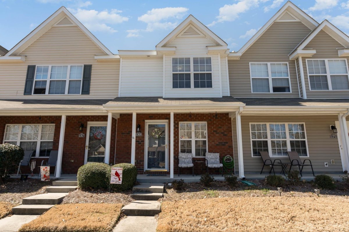 1569 Maypine Commons Way