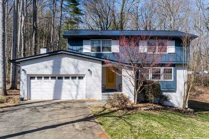 11 Crestbrook Drive