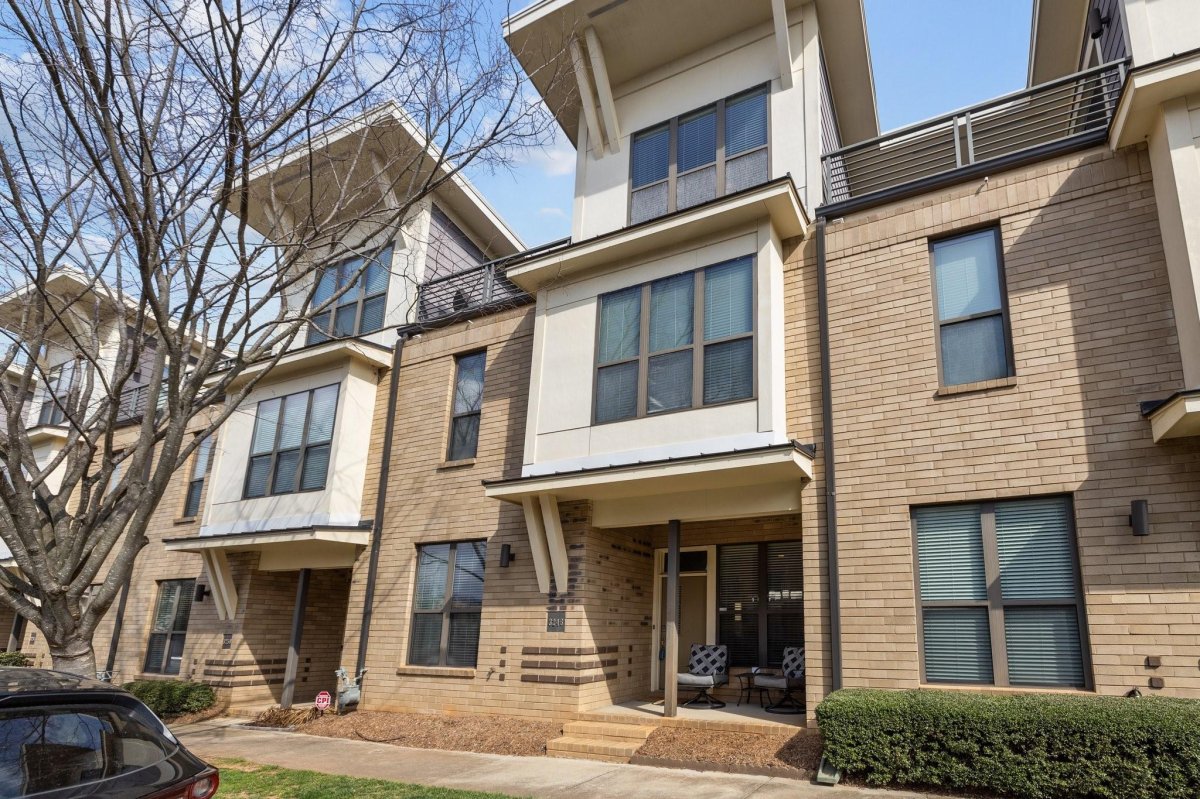 3246 Noda Boulevard