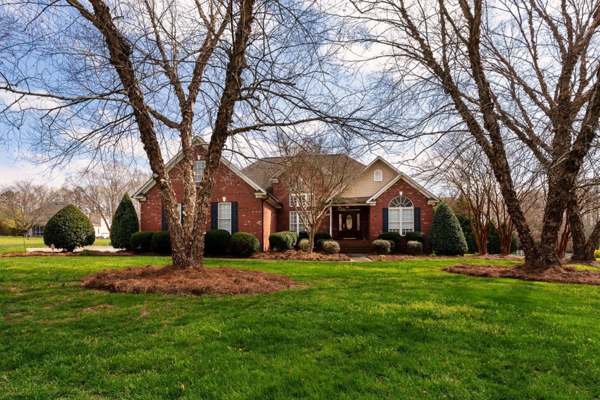 1305 Yellowood Court