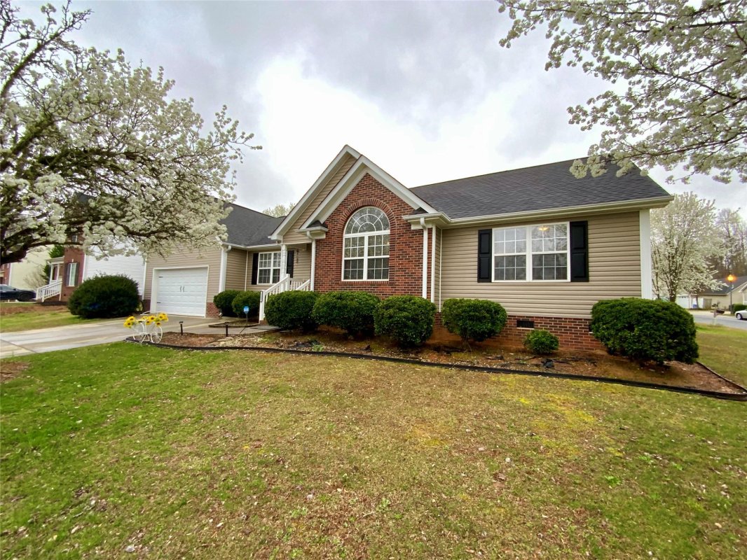 123 Pheasant Ridge Circle