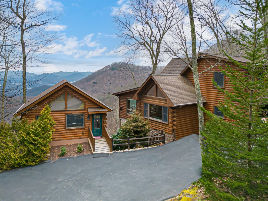 627 Asgi Trail