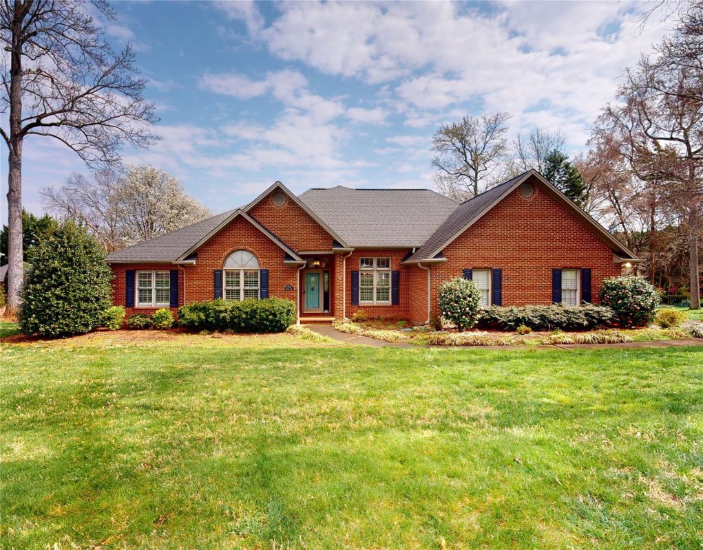 3518 Lincoln Lane
