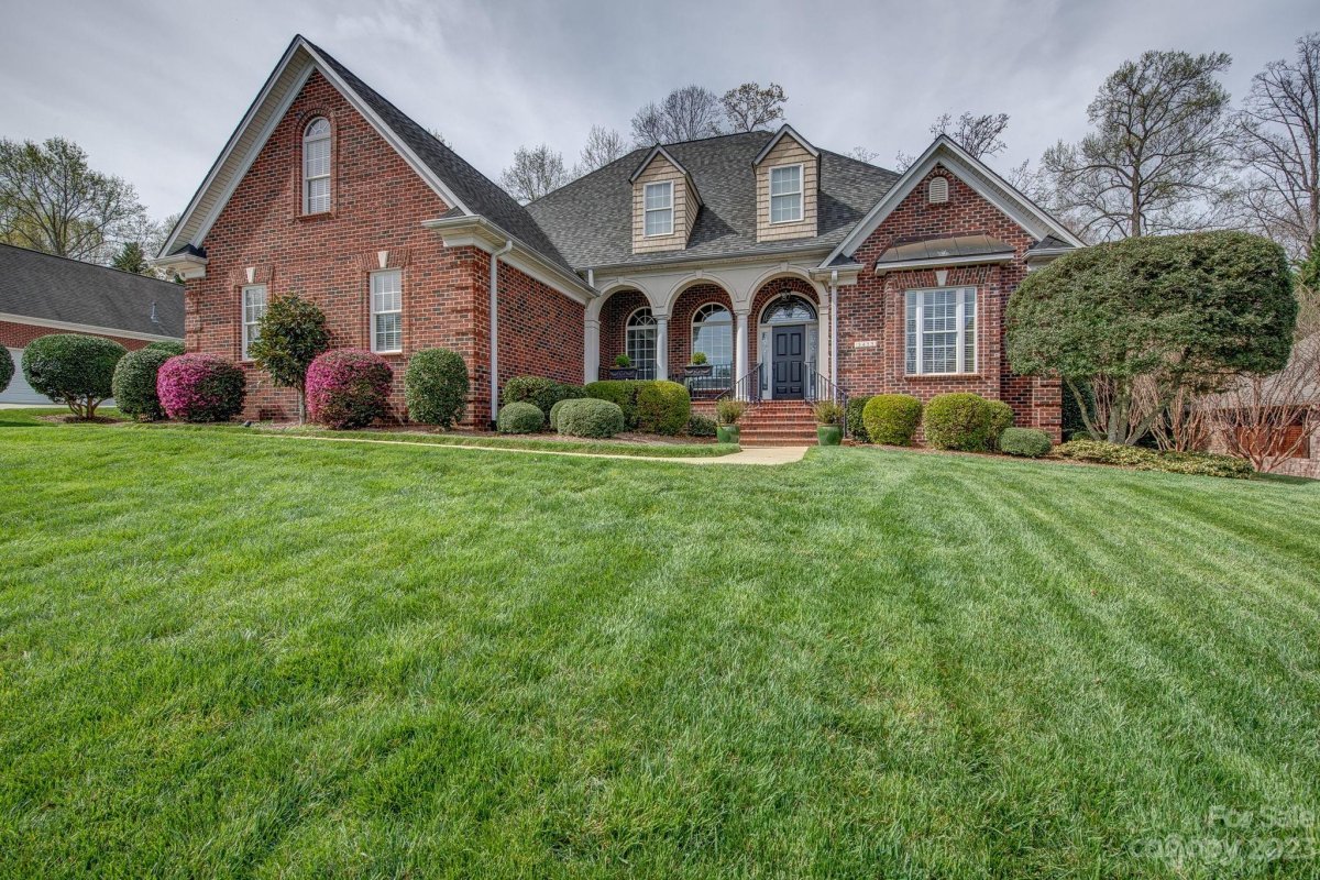 3433 Araglin Drive