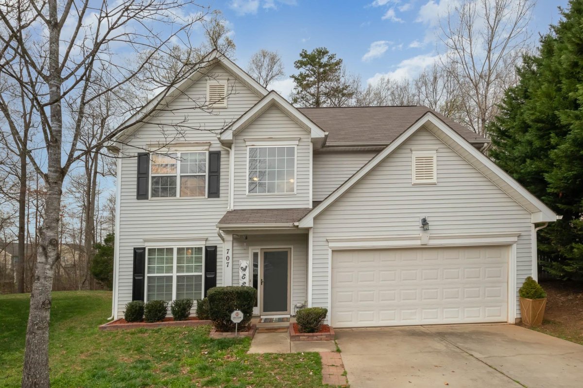 707 Harrier Road
