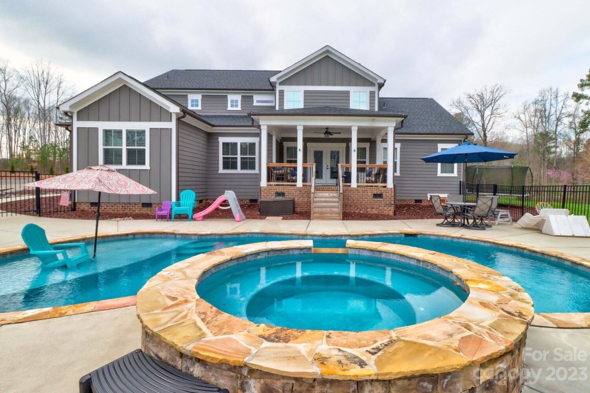 1315 Graham Woods Drive