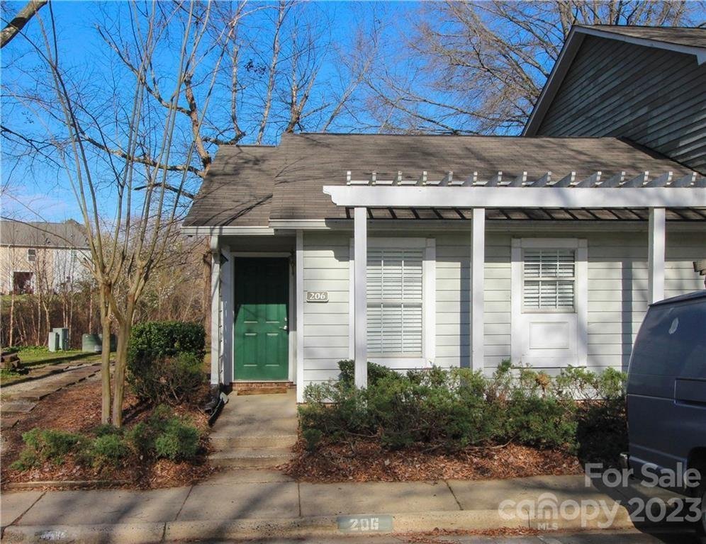 206 Heritage Parkway