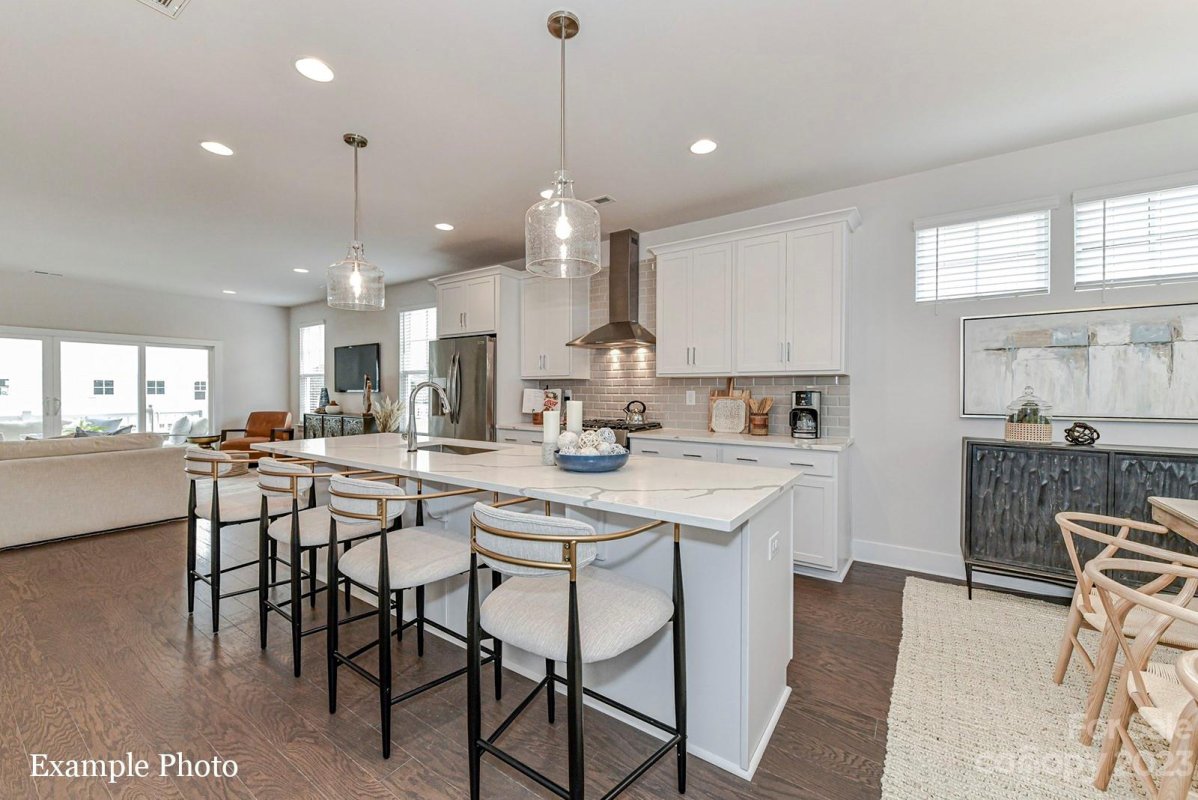 1025 Naples Drive 32