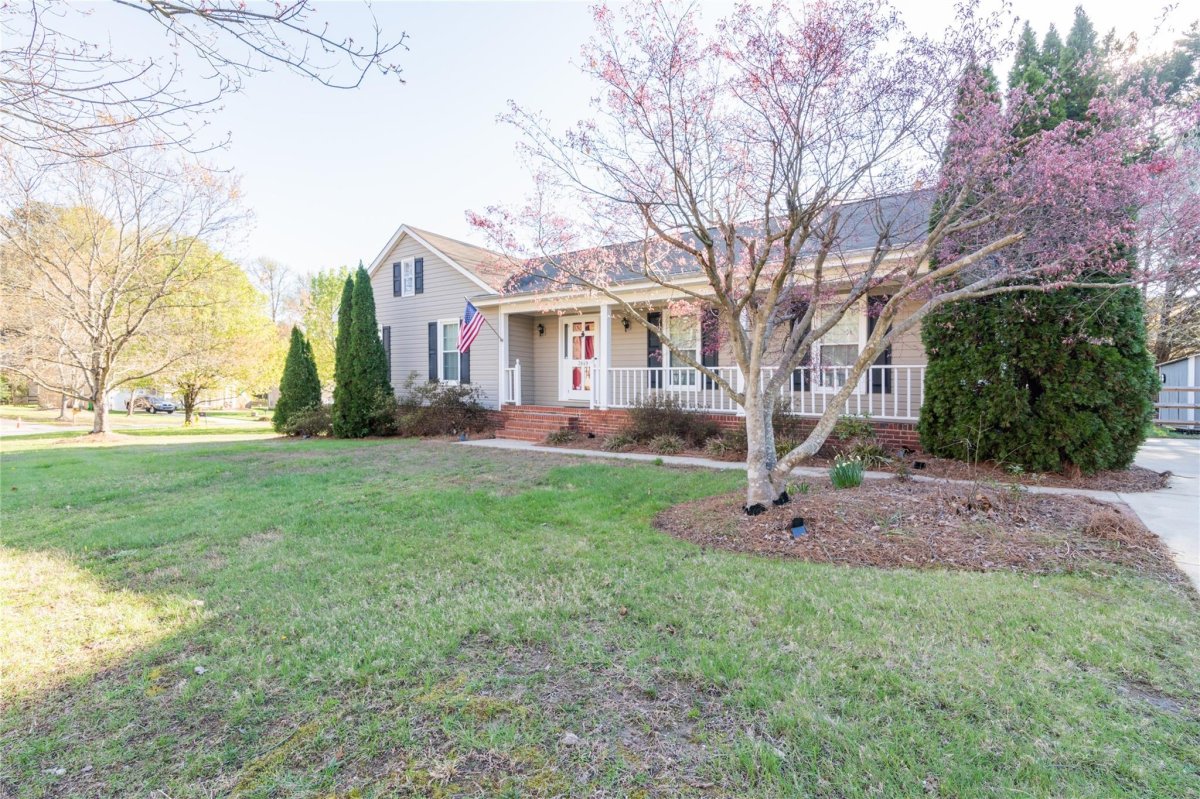 3849 Saxonbury Way