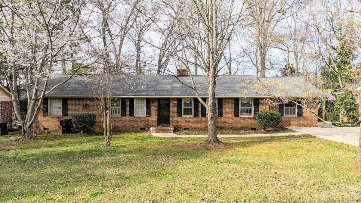 1053 Christopher Circle