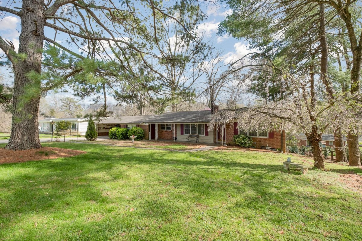 506 Chestnut Lane