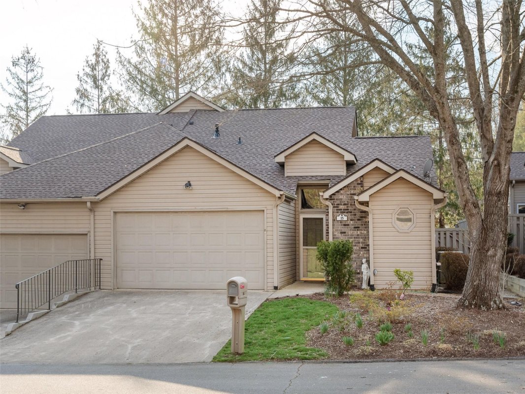 15 Tisha Lane