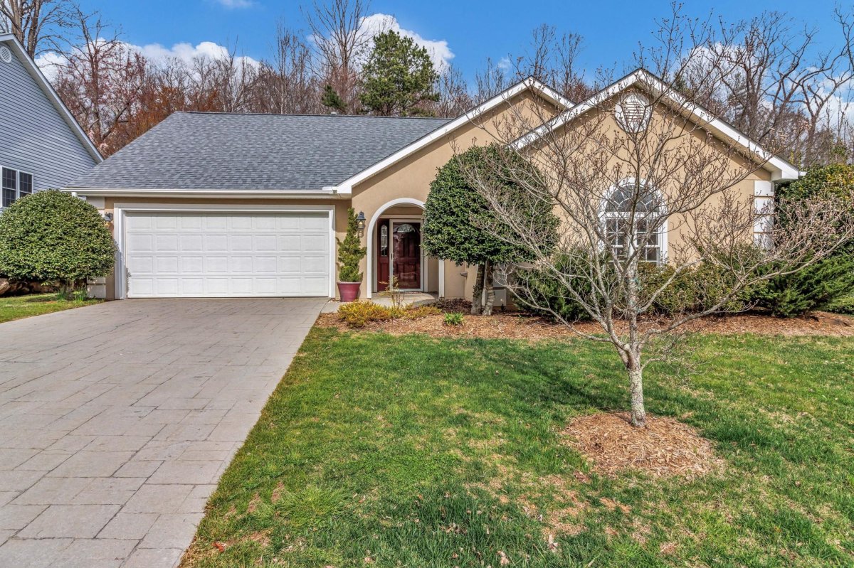 59 Stonebridge Drive