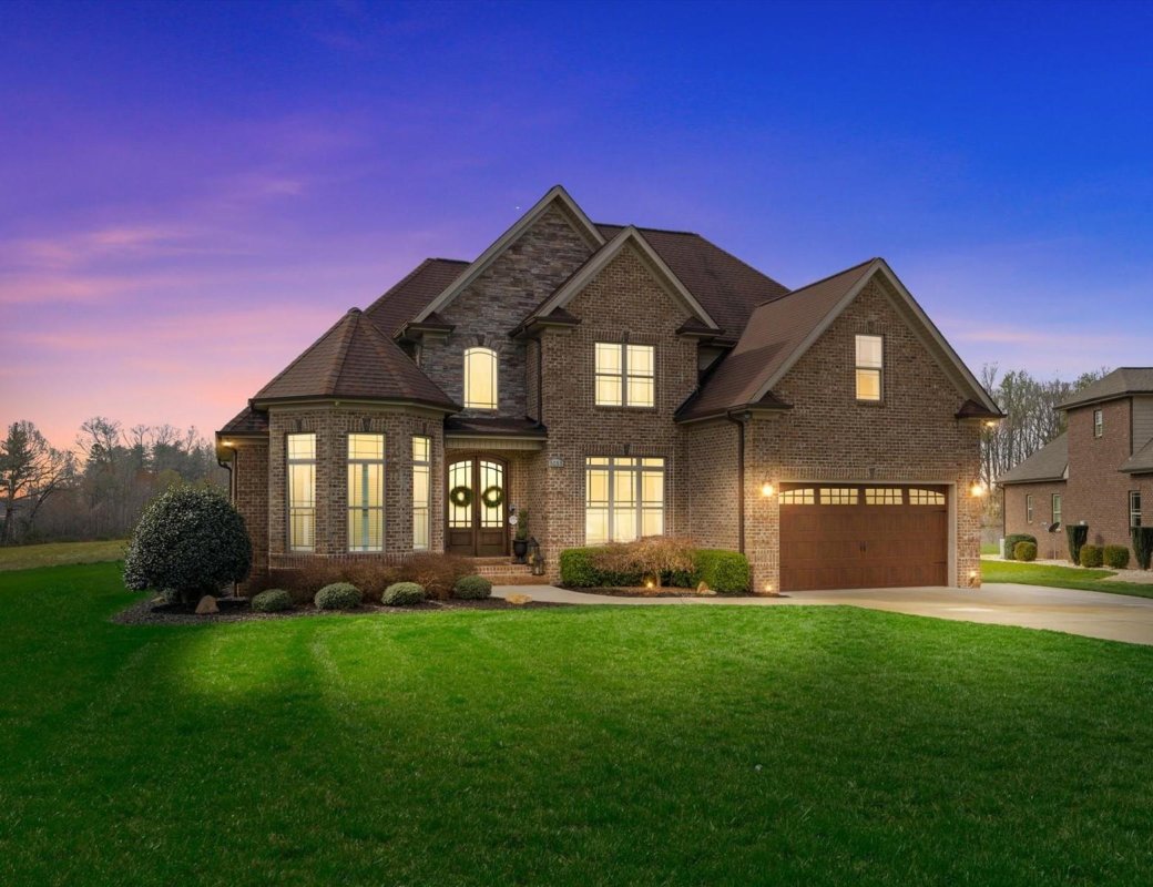 5155 Meadow Park Lane
