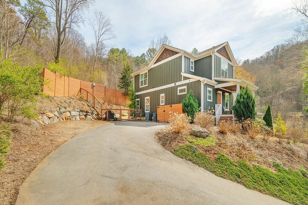 80 Bassett Road