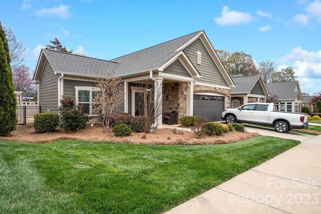 7913 Parknoll Drive