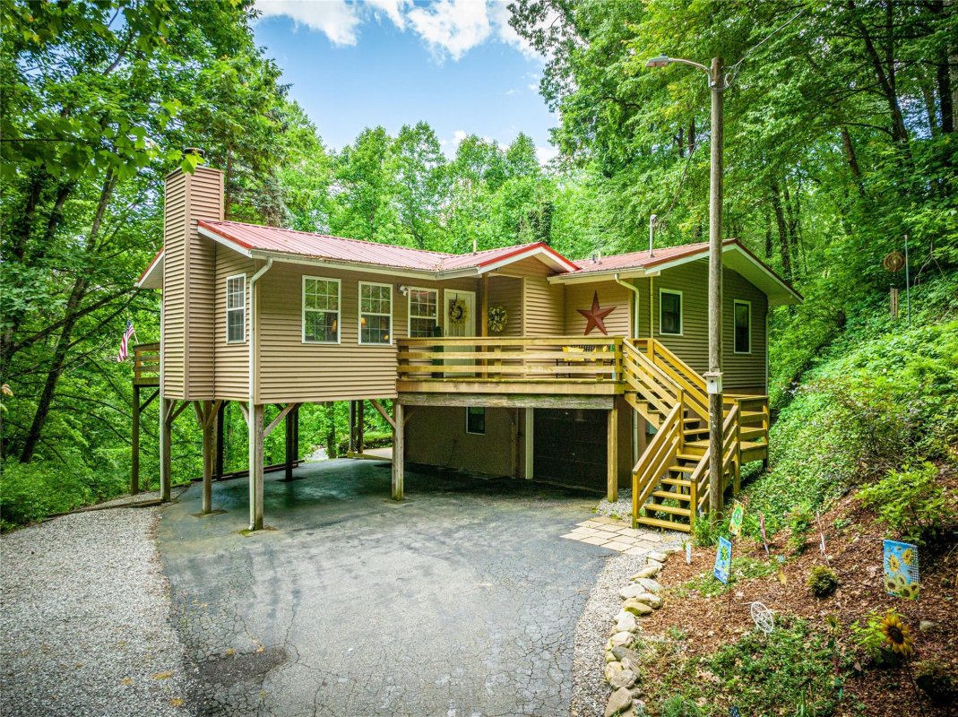 252 Cedar Drive