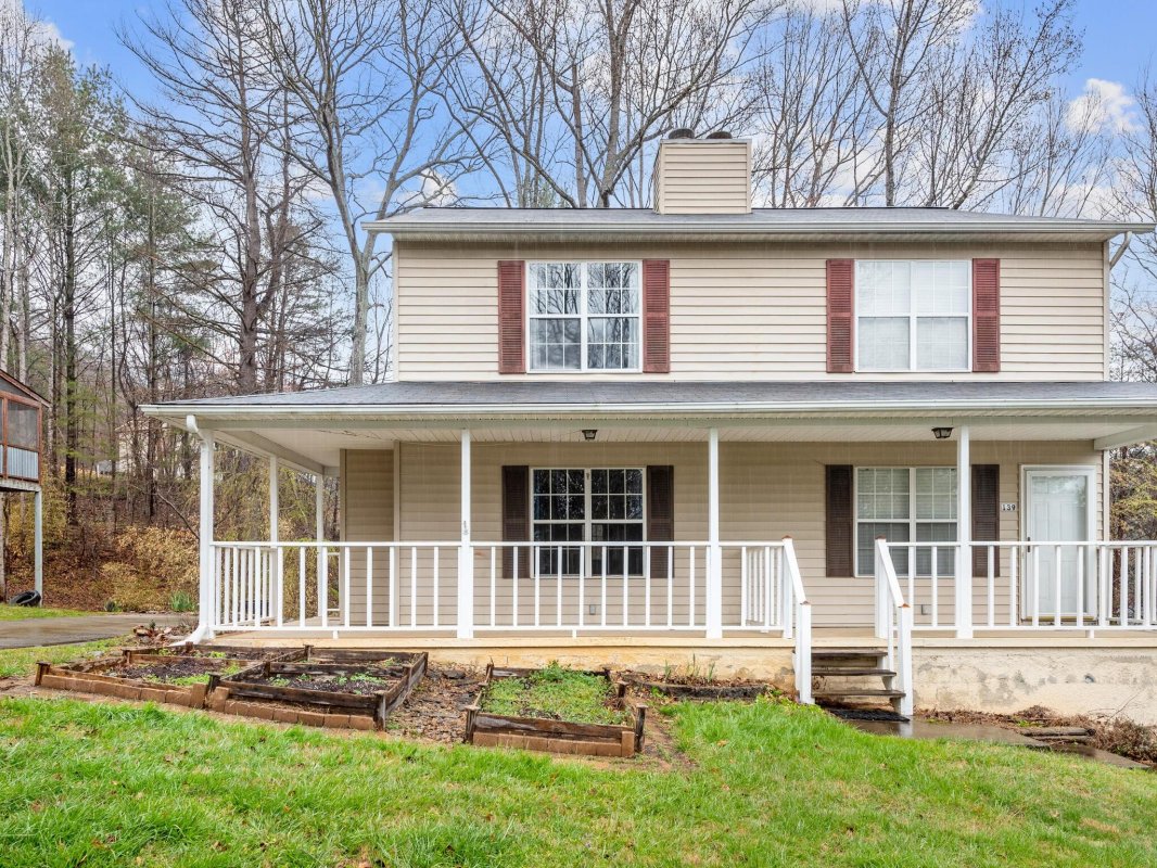 137 Rocking Porch Ridge