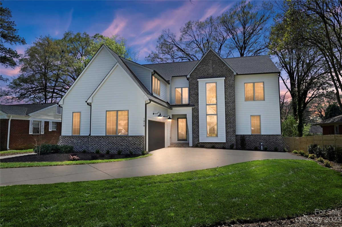 1414 Heather Lane