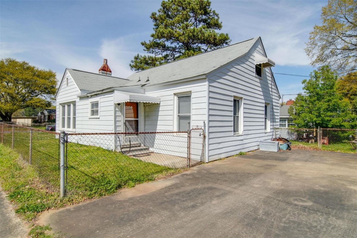 1232 Eisenhower Road