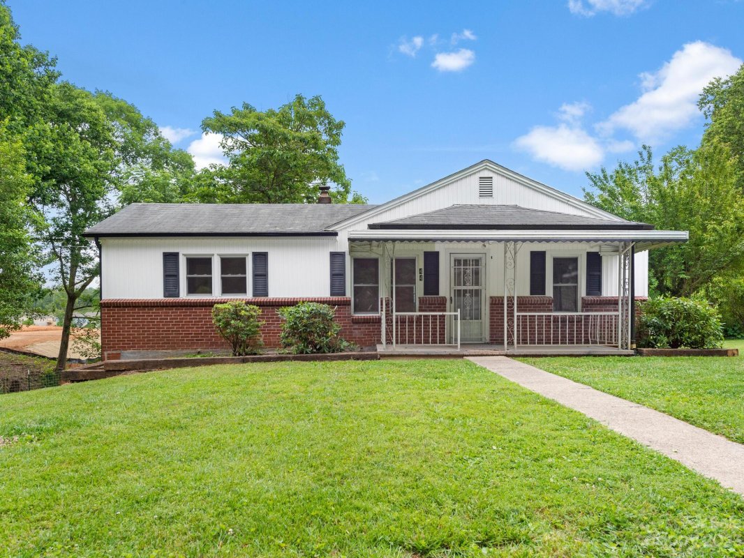 44 Cherokee Road