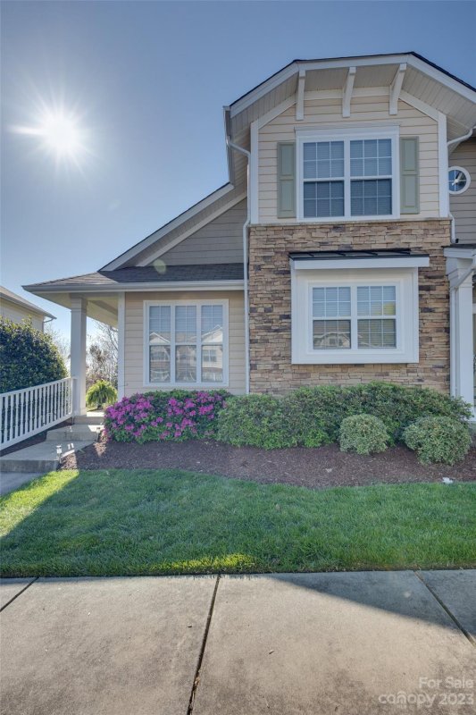 218 Dawn Mist Lane 34