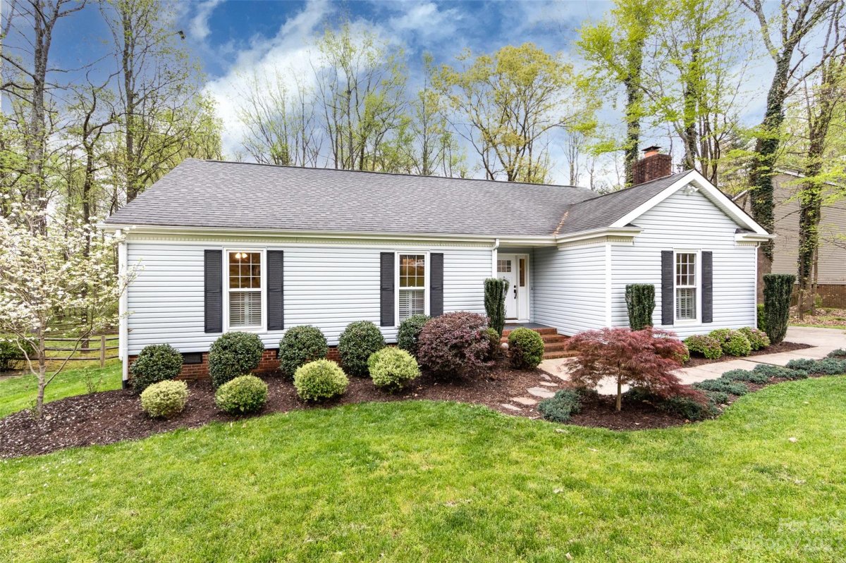1943 Windlock Drive