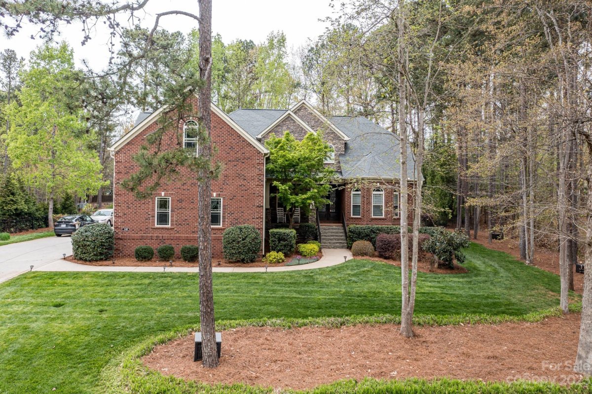 148 Barber Loop
