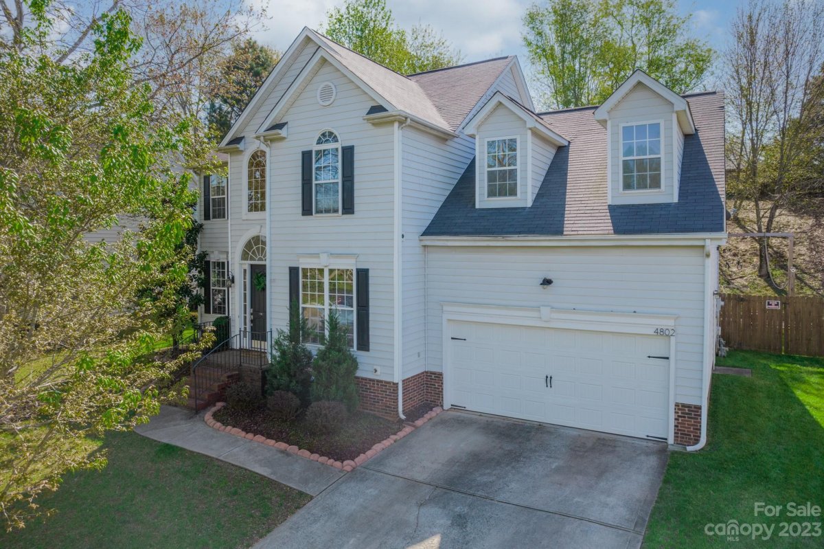 4802 Lone Tree Court