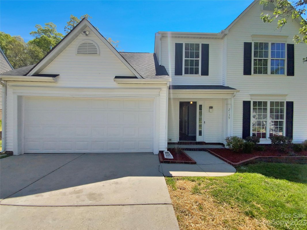 2139 Mallard Green Place