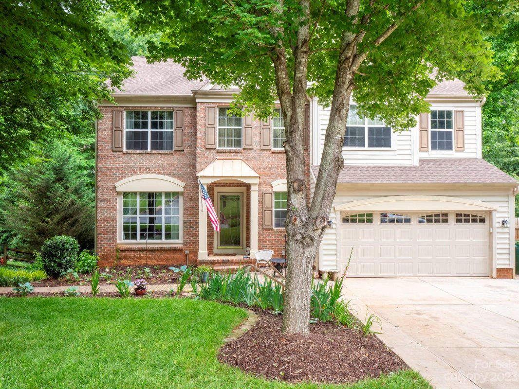 117 Creekside Drive