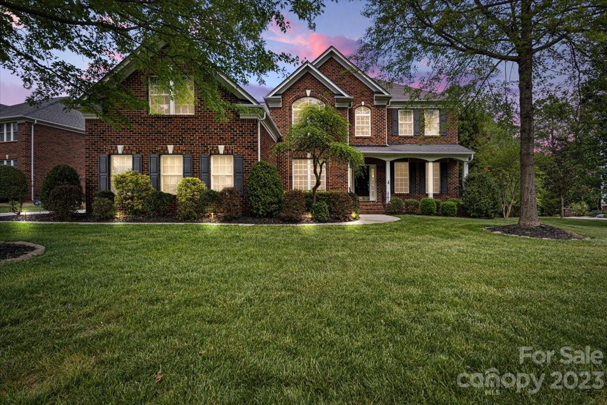 2905 Blackburn Drive