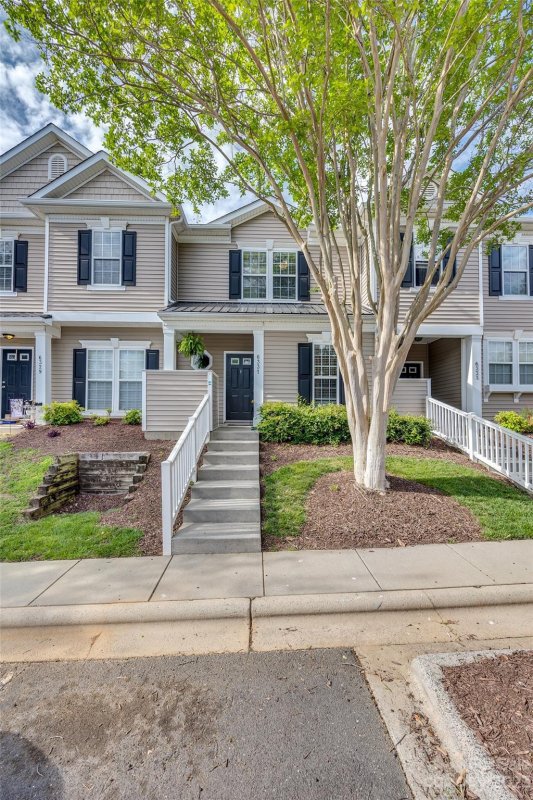 6331 Rhodins Lane