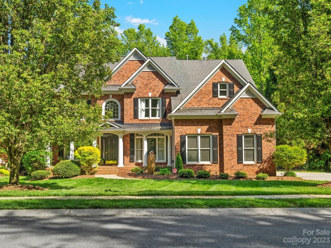 3809 Fawn Hill Road
