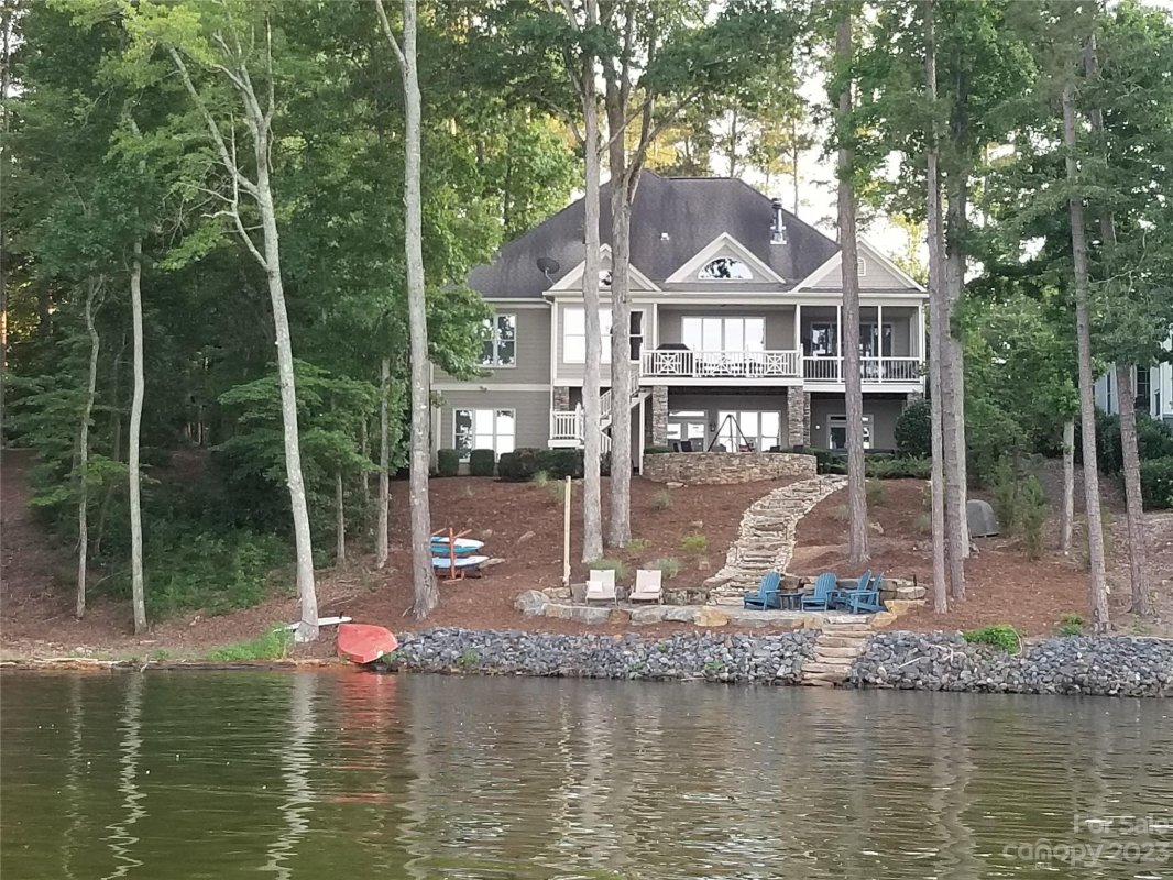 132 Archer Glen