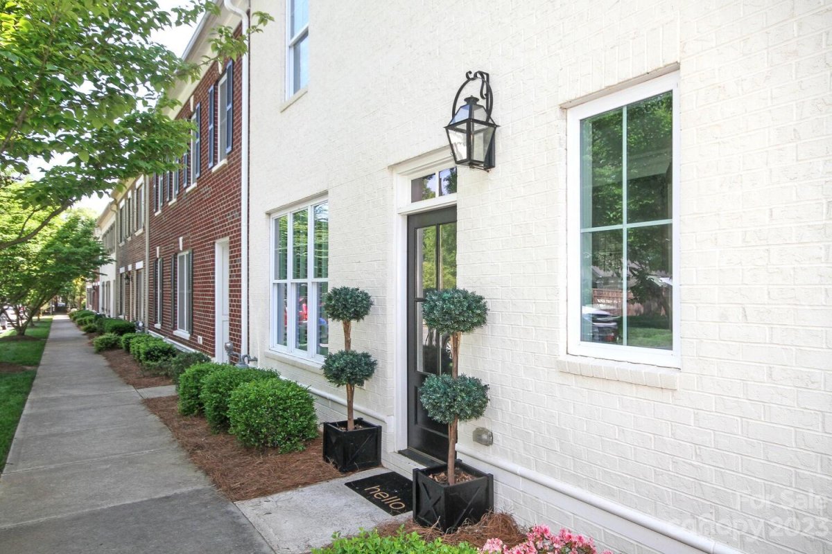 99 Eagle Road