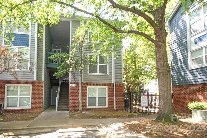 525 Graham Street