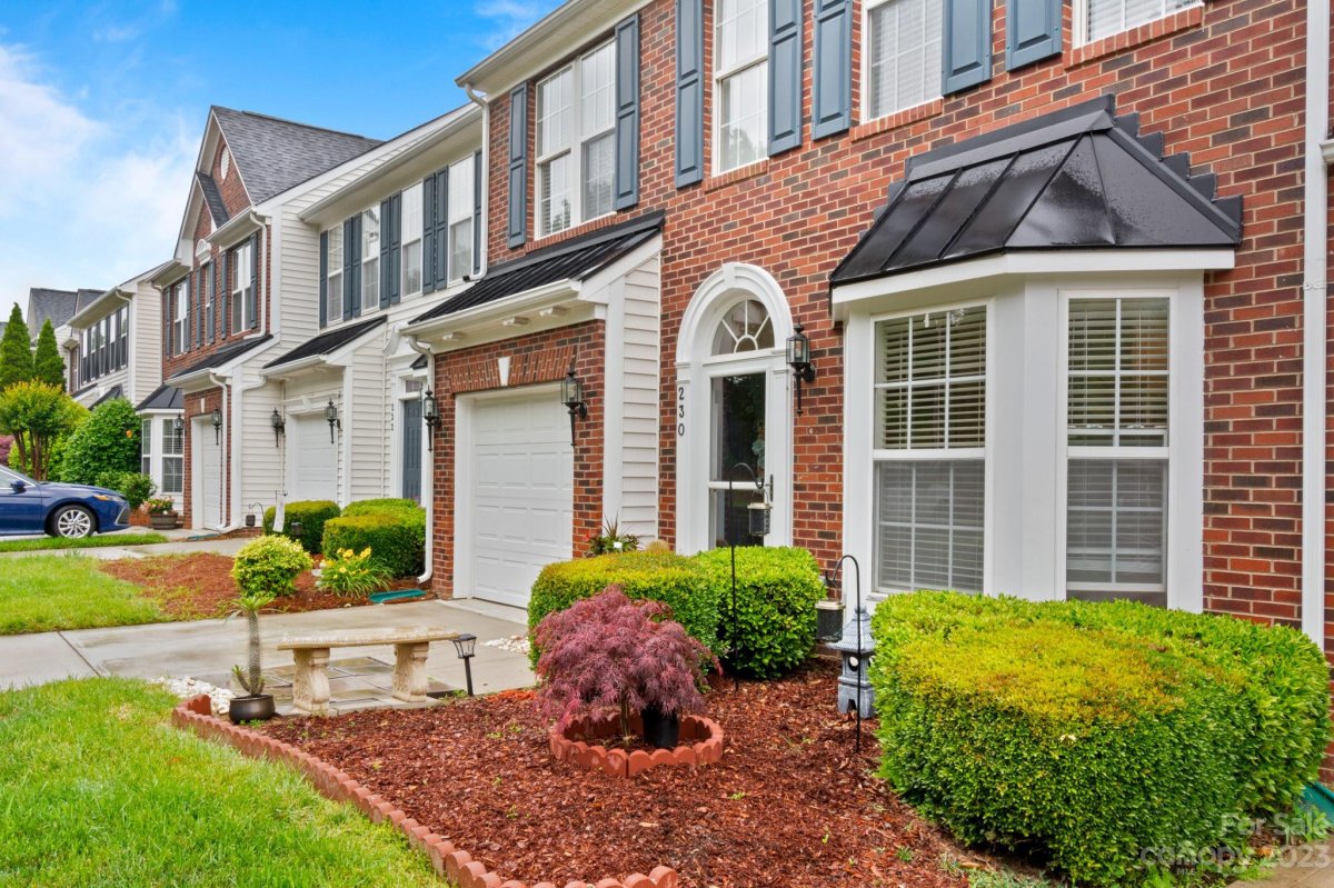 230 Horizon Circle