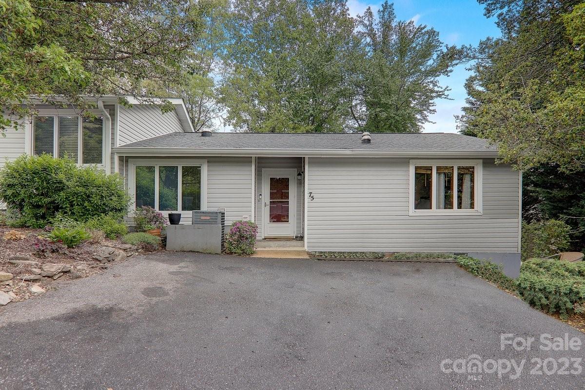 75 Hollybrook Drive