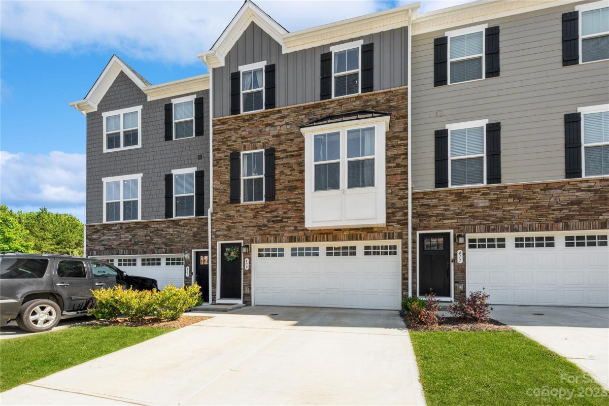 409 Lahinch Drive