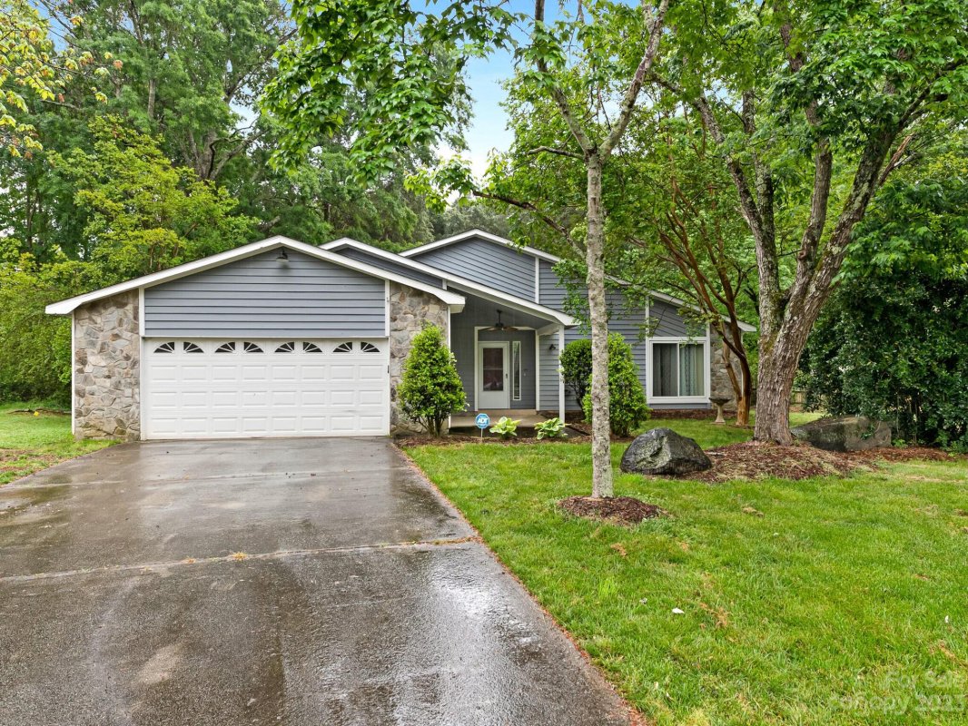 10901 Fox Mill Lane