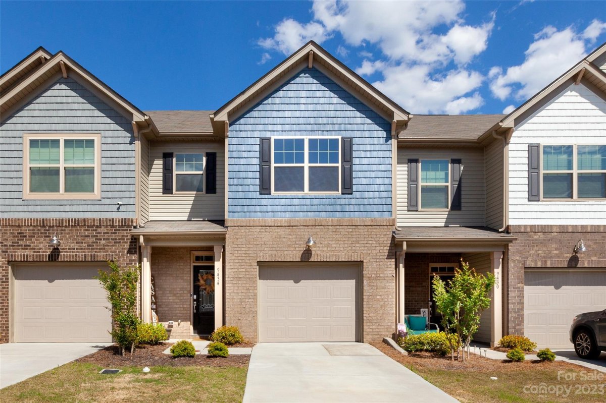 9434 Avery Lilac Lane